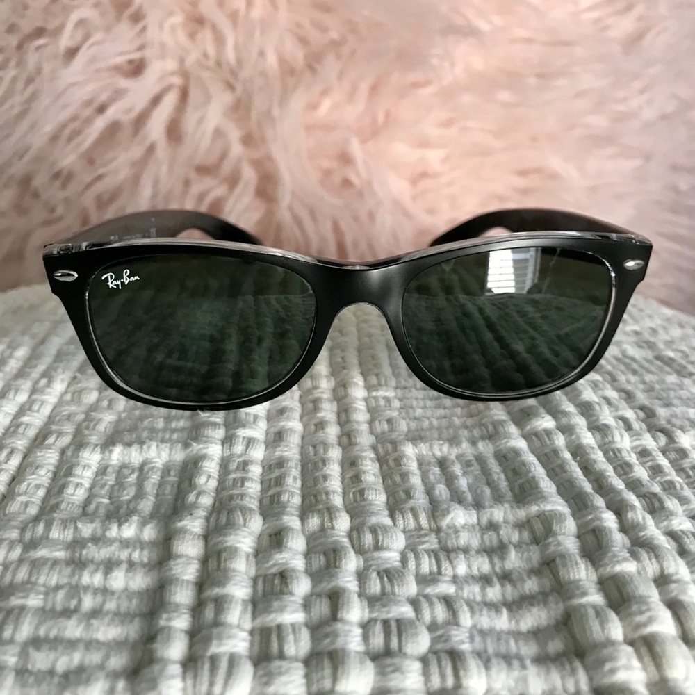 RayBan  New Wayfarer Sunwear